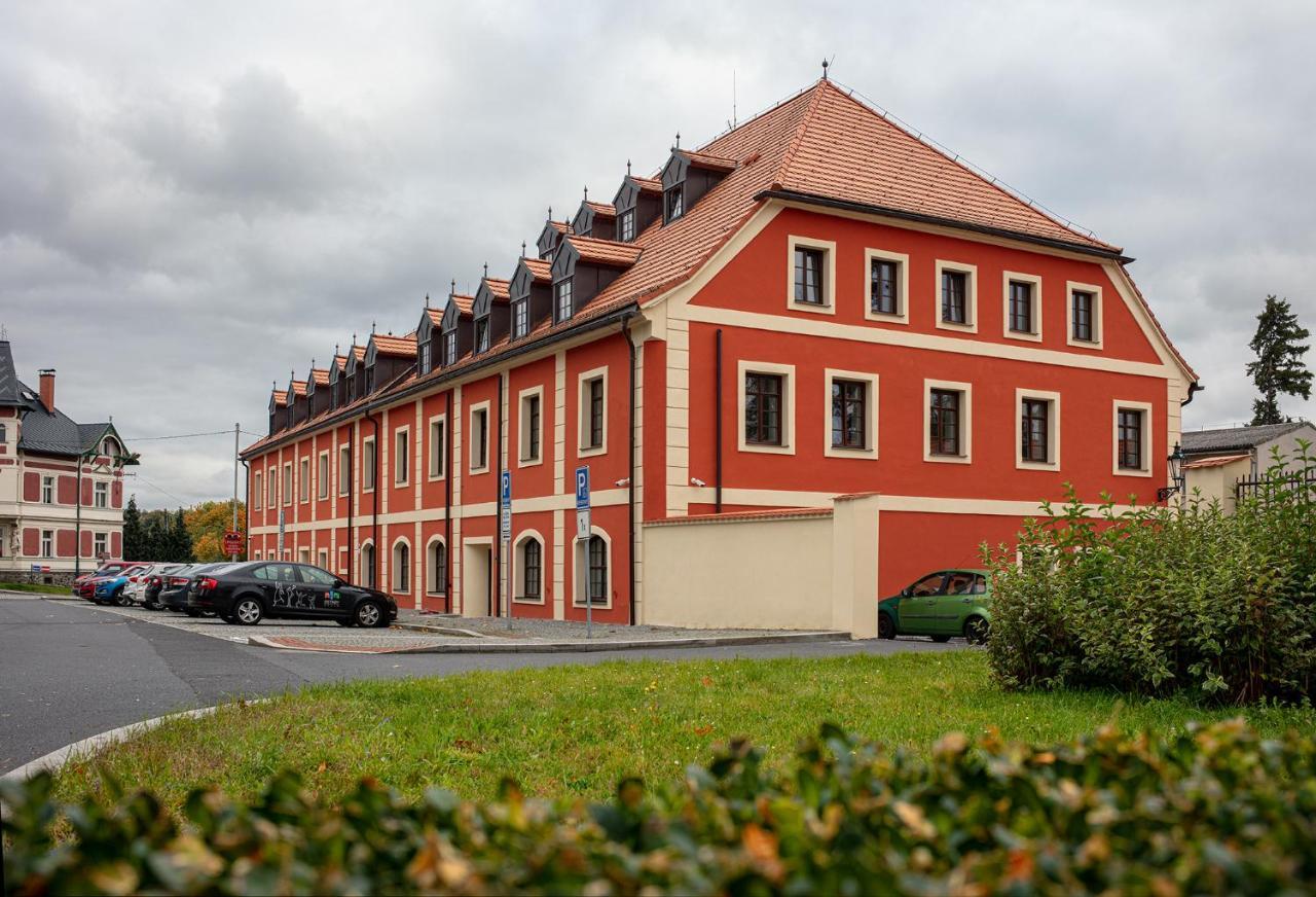 Apartmany Myslivna Остров Экстерьер фото